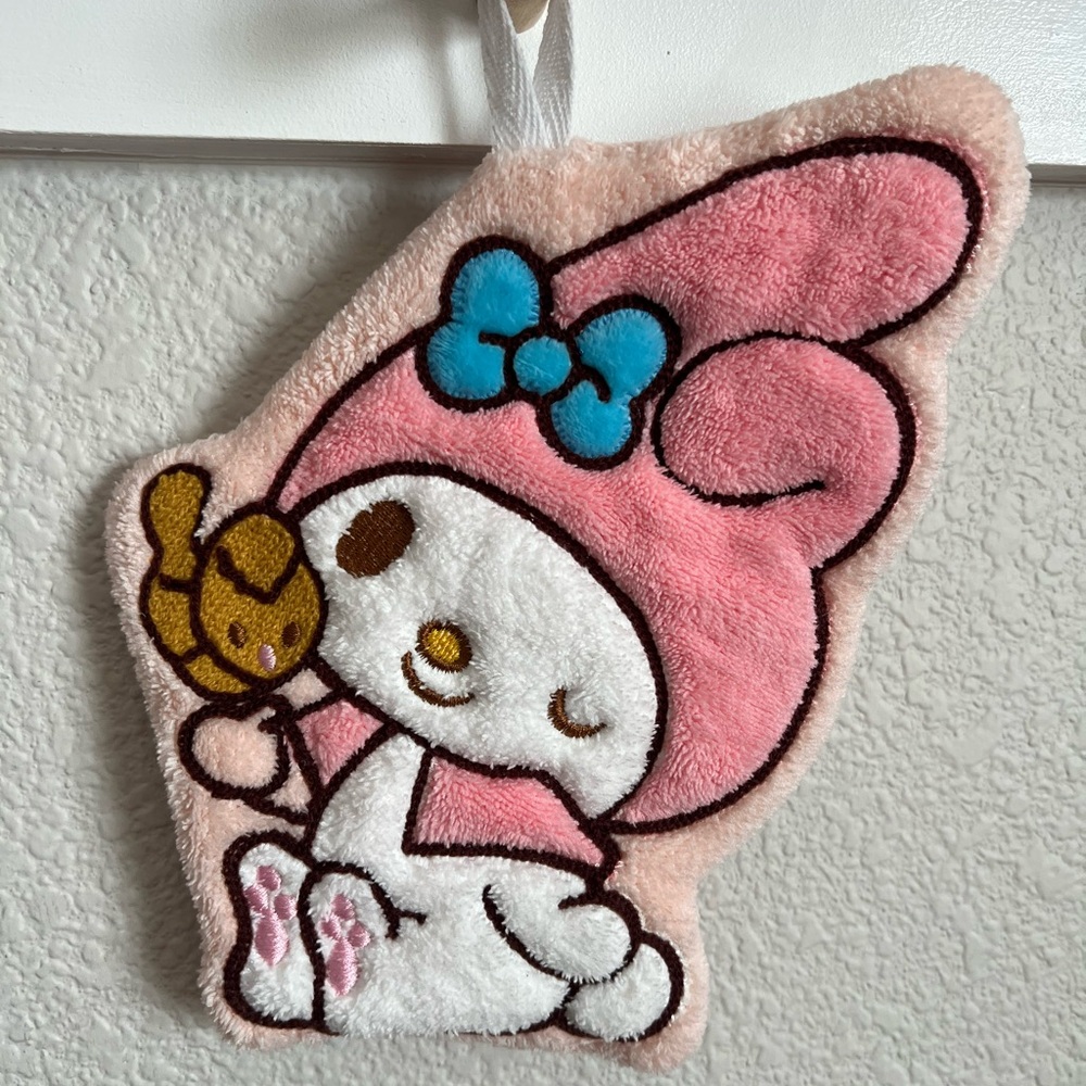 NWOT Hello Kitty My Melody Whimsical Cartoon Ultra Absorbing Soft Hand Towel